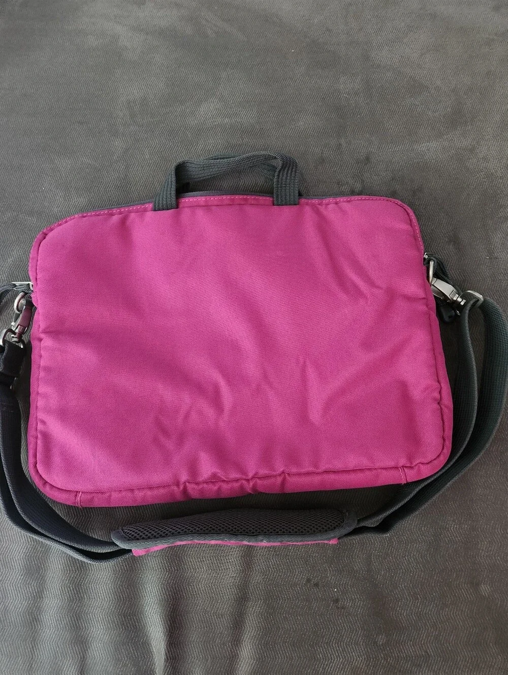 Pottery Barn Teen Gear-Up Crossbody Messenger / Laptop Bag